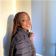 Je suis actuellement étudiante en langue et l’anglais fait partie de la langue mineur que j’apprends je parle cette langue depuis que je suis tout petit et j’aimerais bien donner des cours sur Toulouse.